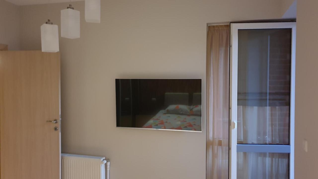 Criss Apartament Σινάια Εξωτερικό φωτογραφία
