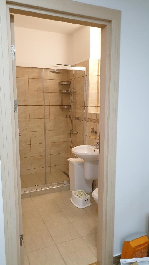 Criss Apartament Σινάια Εξωτερικό φωτογραφία