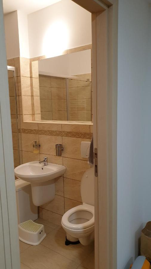 Criss Apartament Σινάια Εξωτερικό φωτογραφία