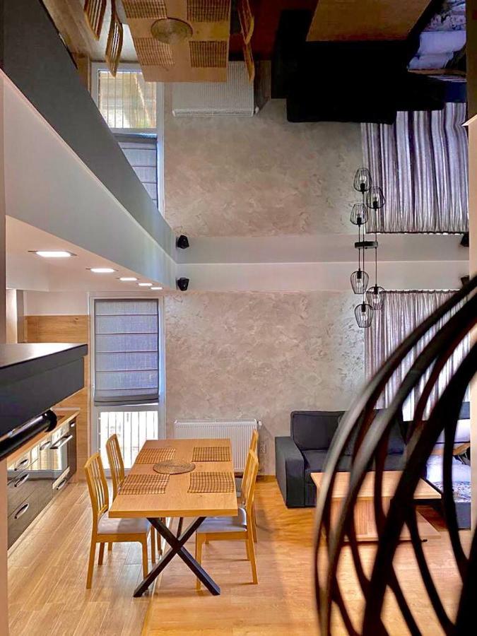 Criss Apartament Σινάια Εξωτερικό φωτογραφία