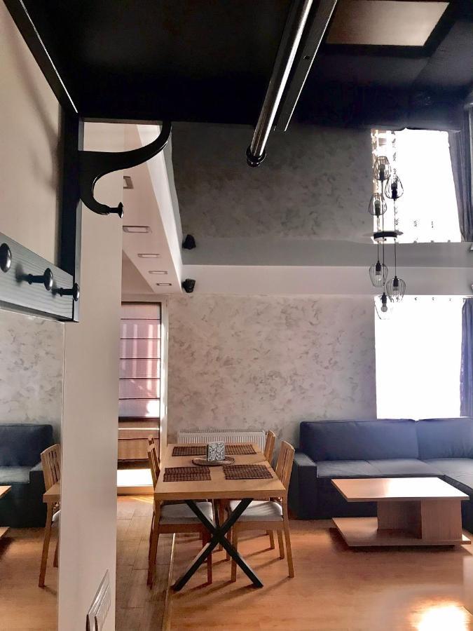 Criss Apartament Σινάια Εξωτερικό φωτογραφία