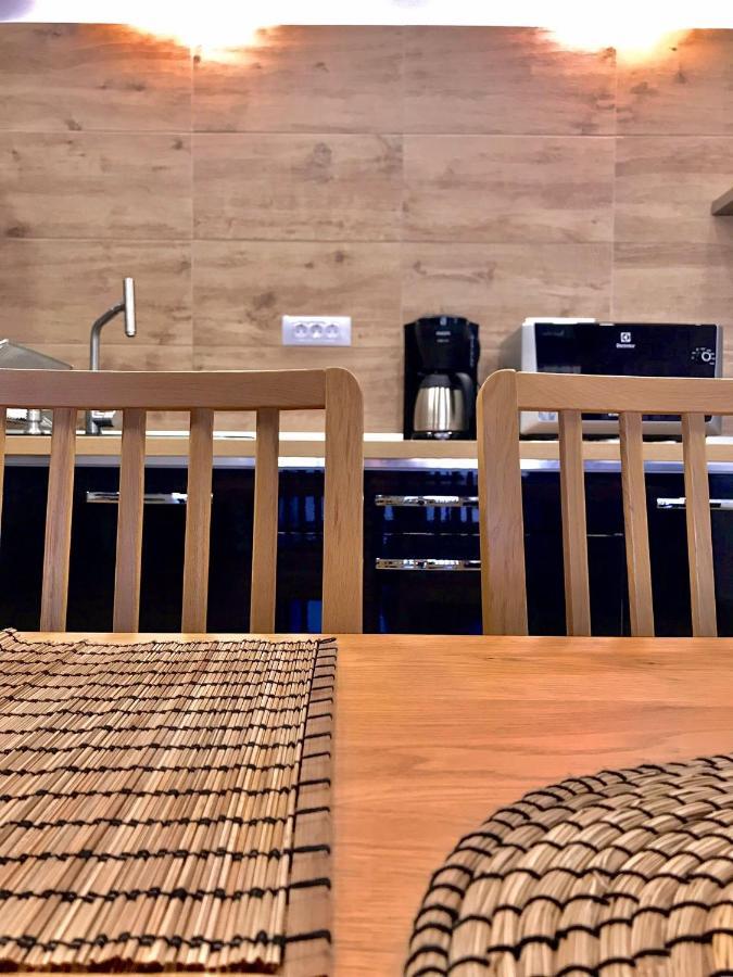 Criss Apartament Σινάια Εξωτερικό φωτογραφία