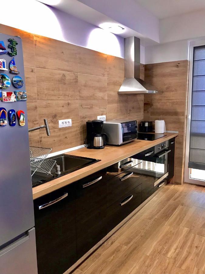 Criss Apartament Σινάια Εξωτερικό φωτογραφία