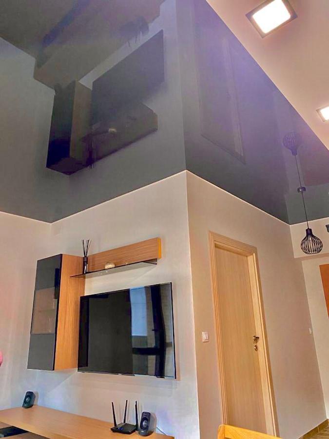 Criss Apartament Σινάια Εξωτερικό φωτογραφία