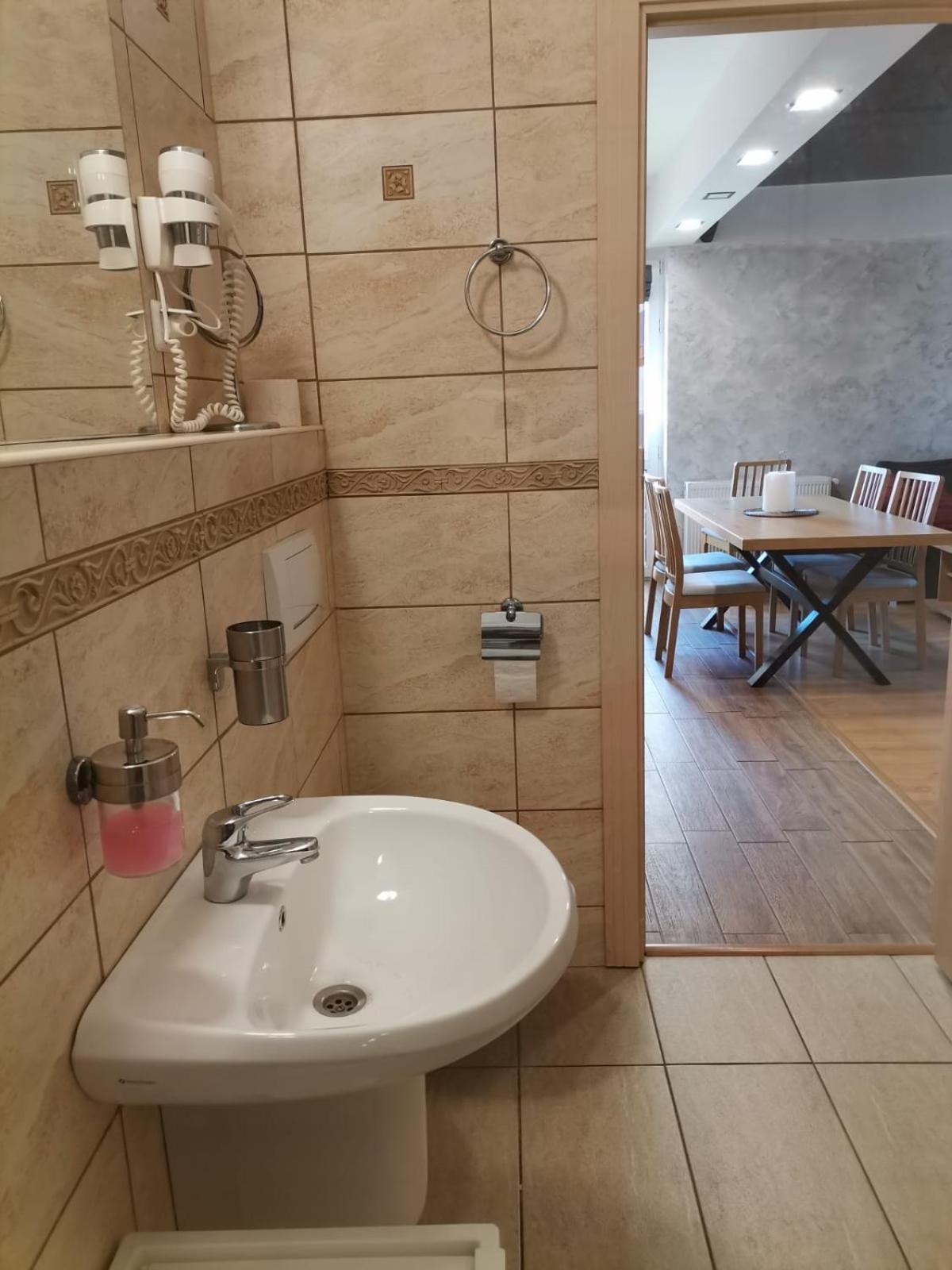 Criss Apartament Σινάια Εξωτερικό φωτογραφία